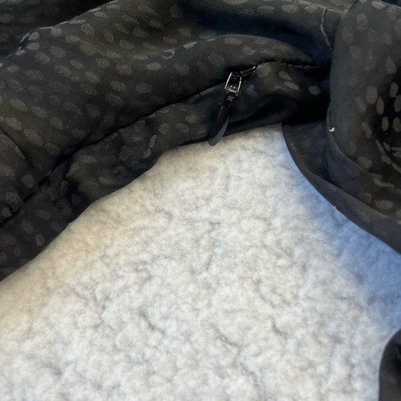 Chelsea Black Polyester Twist Front Long Sleeve V Neck Blouse Size S - Picture 5 of 13